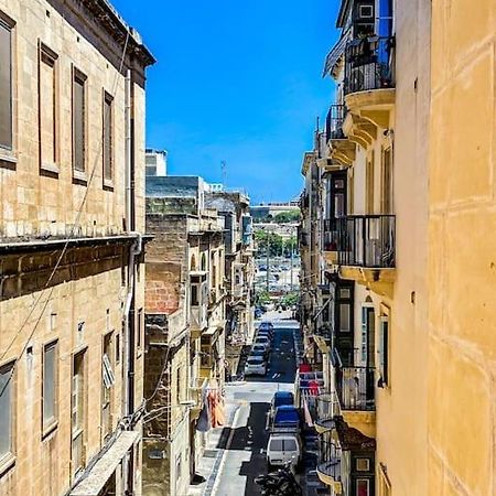 Lovely 1- Bedroom Apartment In Floriana Exterior photo